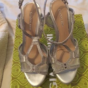 Gianni bini silver platform heels