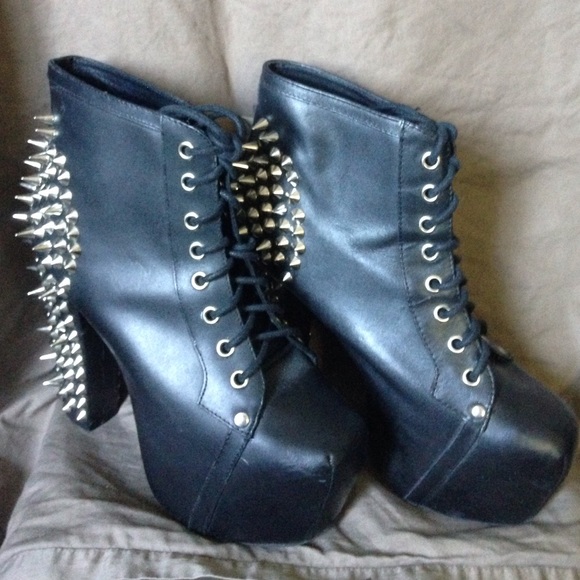 Jeffrey Campbell spiked Lita