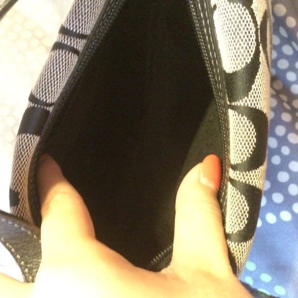 Coach purse - Picture 2 of 3