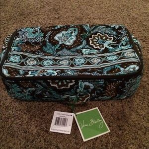 Vera Bradley travel case