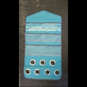 organizer to hanging for Scarf/Jewelry/Belts, great for college student dorms
