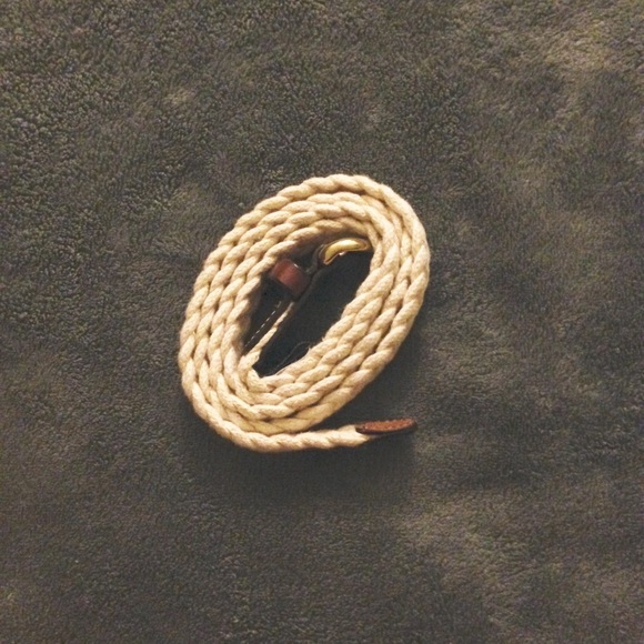 ➕TRDED➕ J. Crew white woven belt