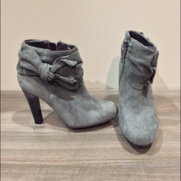 Boots - Picture 4 of 4