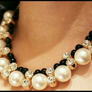 Double Row Ribbon Pearl Necklace