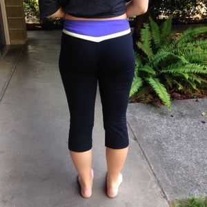 Nike crop workout leggings