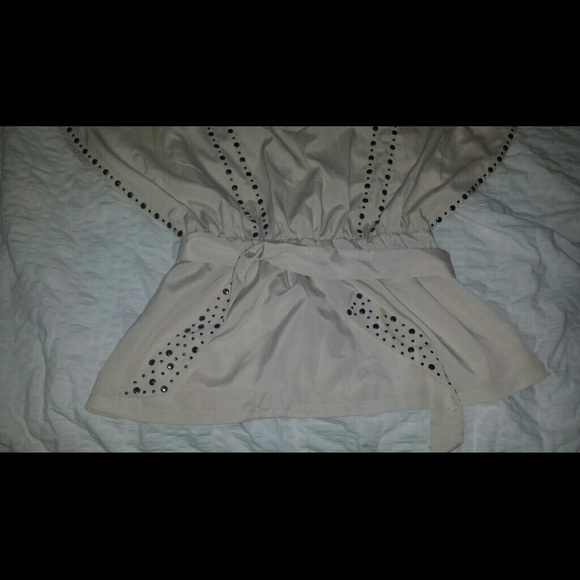 SOLD@ YARDASALE * * * - Picture 2 of 3