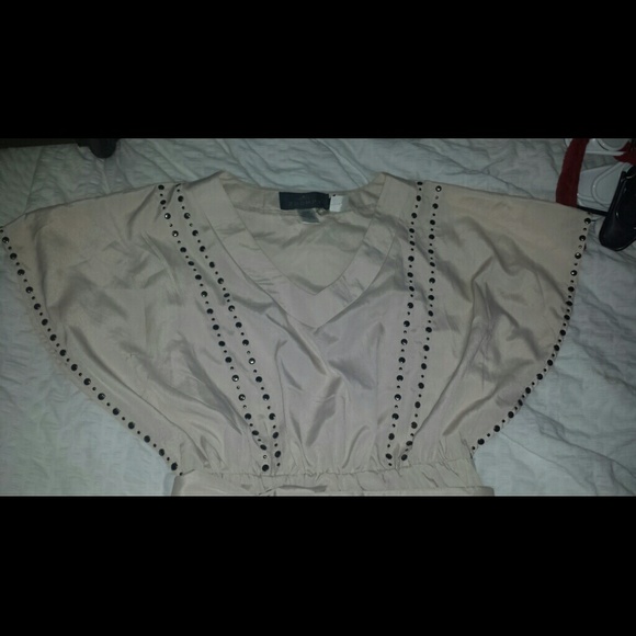 SOLD@ YARDASALE * * * - Picture 3 of 3