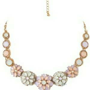 Sweet Pearl Necklace