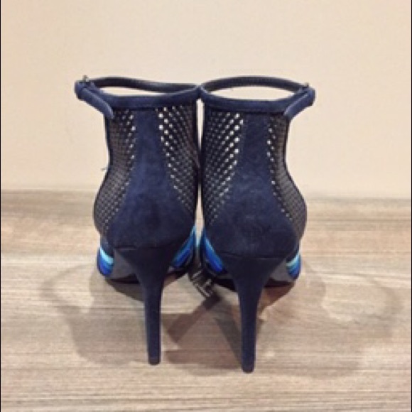 Zara - Picture 3 of 4