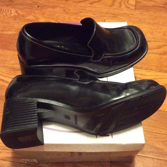 Black High Lights 9.5 shoes with thick heel