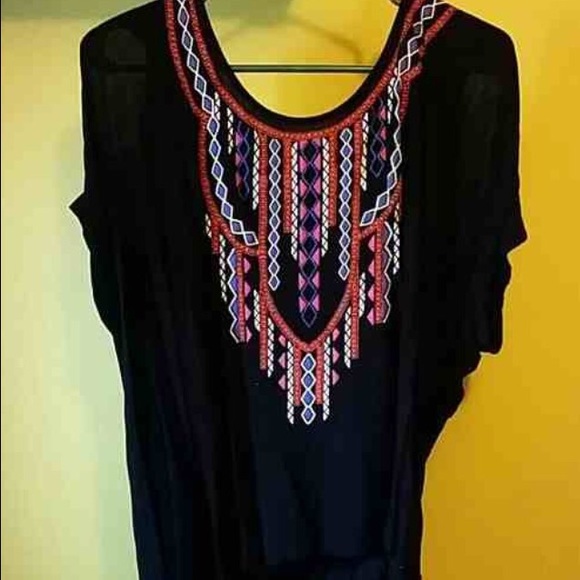 Black cold shoulder top with Aztec print