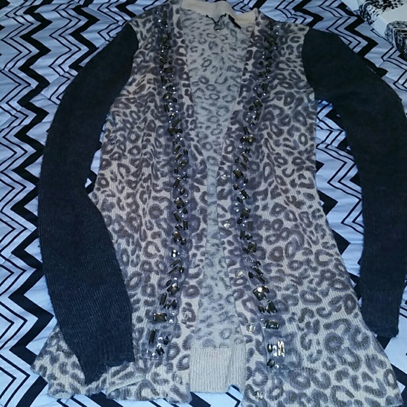 Long cardigan with jewels