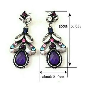 Beautiful Vintage Looking Earing