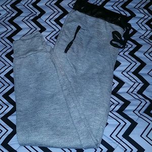 Super cute grey jogger pants