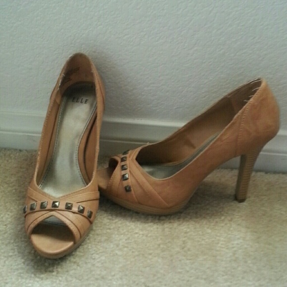 Leather shoes