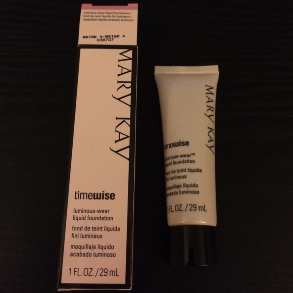 Mary Kay timewise luminous wear liquid foundation