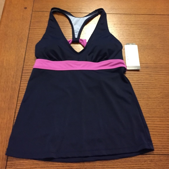 🆕 Listing. Brand new swim top