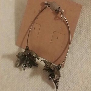 "Lily" Earrings in Fine Silver and Swarovski Beads