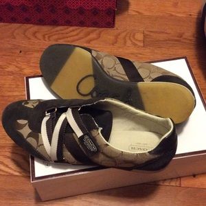 Authentic Coach Signature brown sneakers