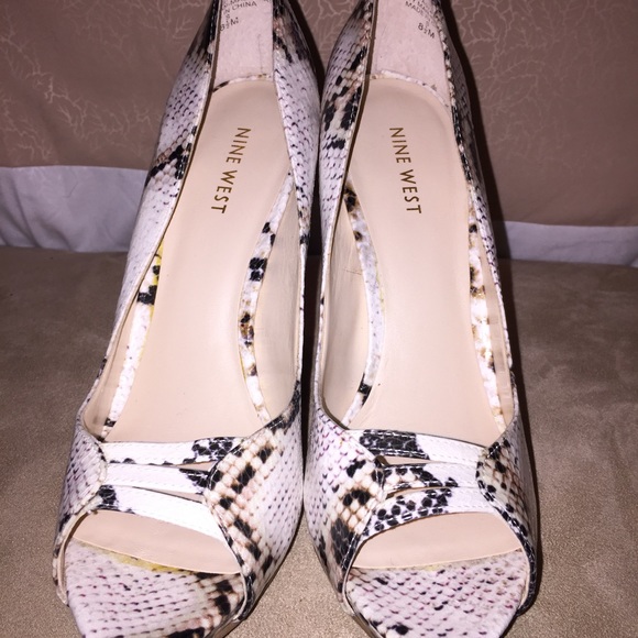 White Python Nine West Heels - Picture 1 of 4