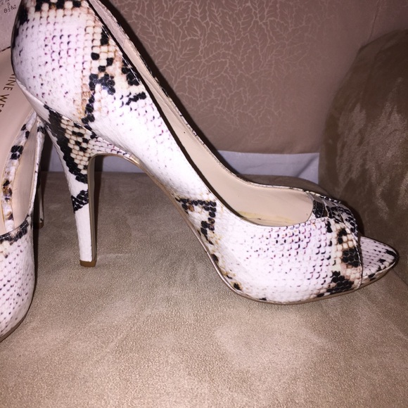 White Python Nine West Heels - Picture 2 of 4