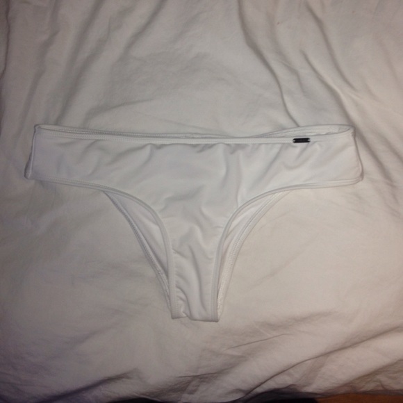 White hollister bikini cheeky bottoms
