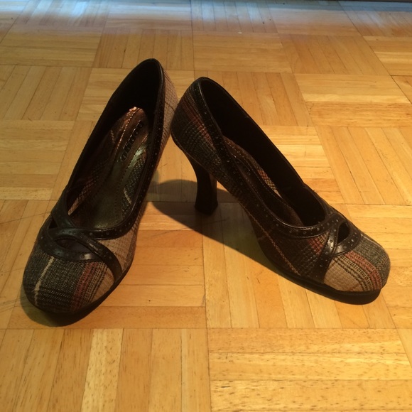 Cute Bongo work pumps
