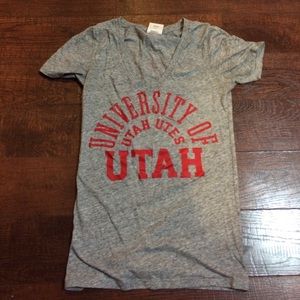 UofU  v neck.