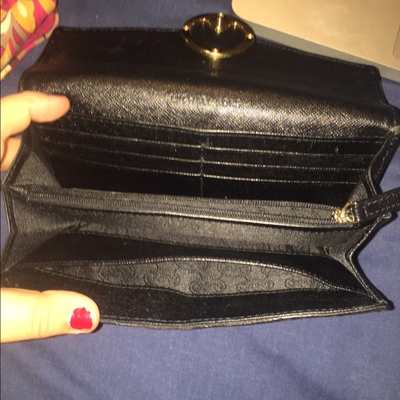 MK Wallet - Picture 3 of 3
