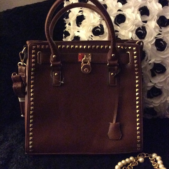 Handbags - Large Hamilton cognac studded tote bag New