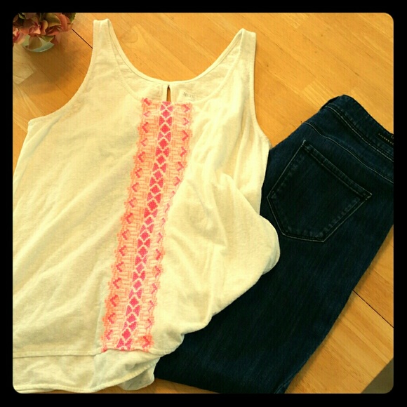 Aztec Print Keyhole Tank
