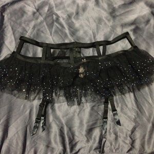 BRAND NEW W/TAGS! Victoria's Secret garter belt!