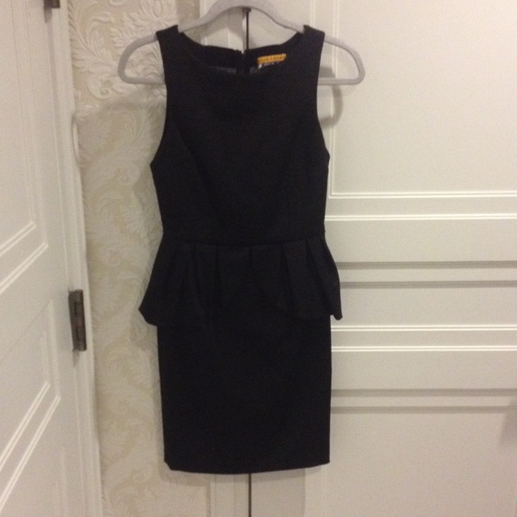 Alice + Olivia black peplum dress - Picture 1 of 3