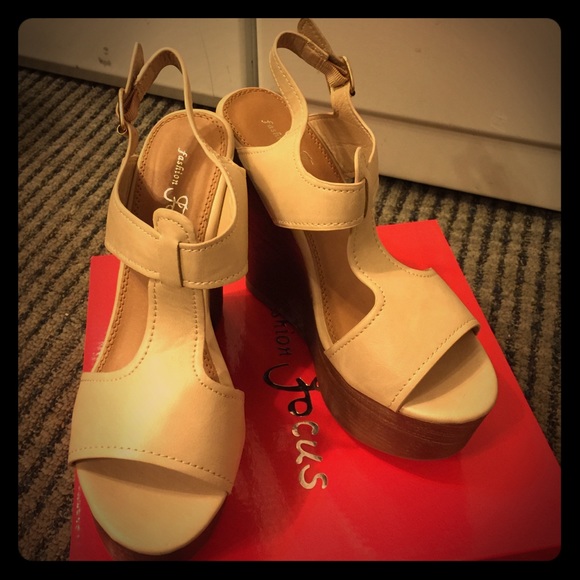 Fashion Focus Shoes - NWT Nude wedge heels
