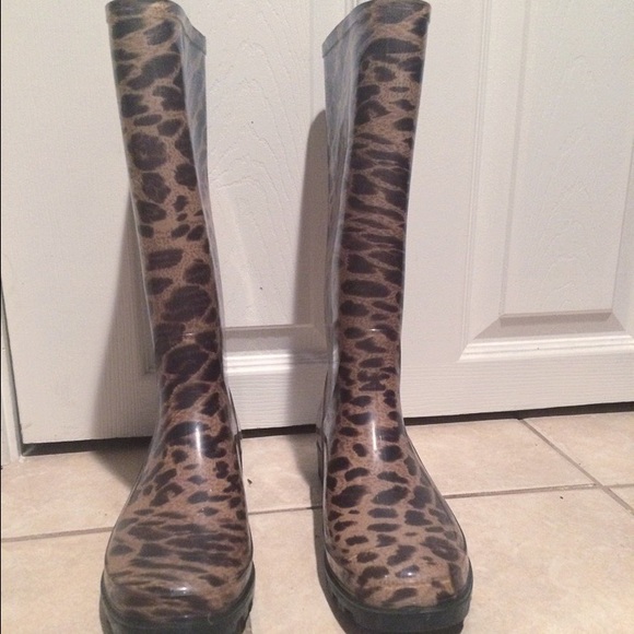 ********SOLD********* Rain Boots