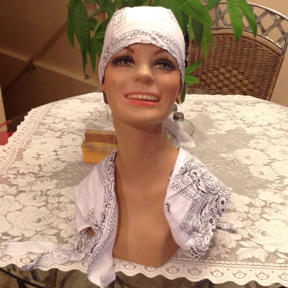 TIE BACK HEAD WRAP (NWOT) 😘