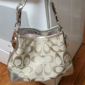 TRADED authentic coach purse