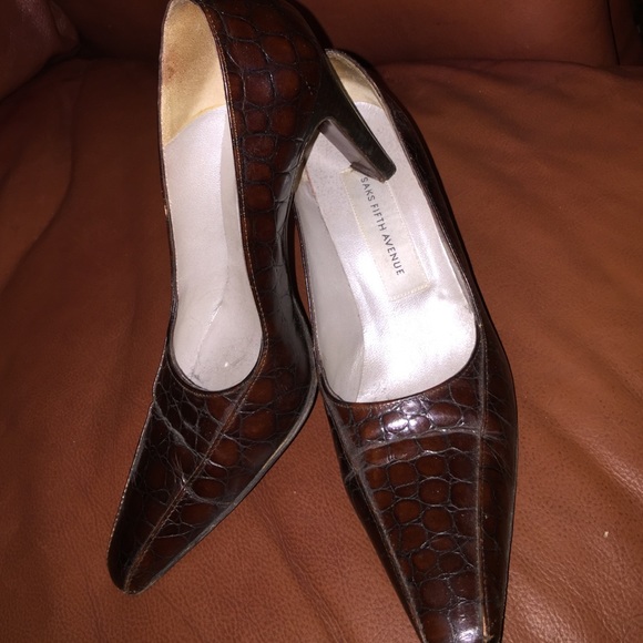 SAKS FIFTH AVENUE SIZE 6"