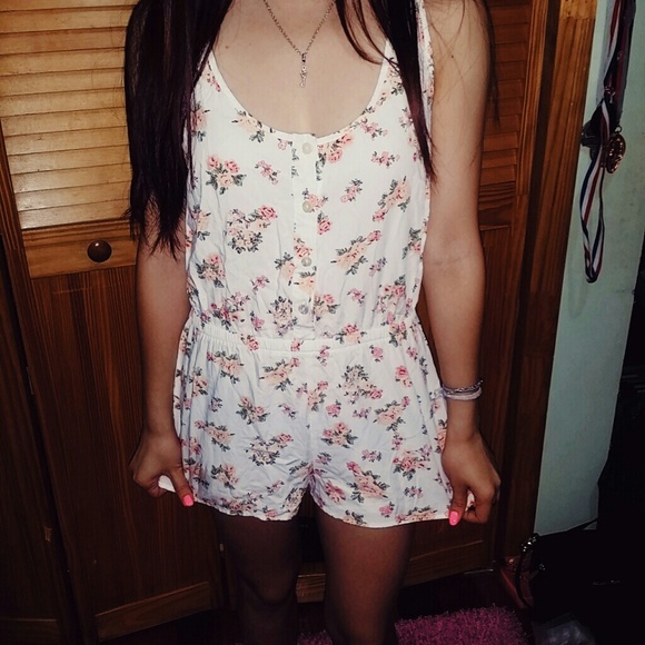Other - Floral romper