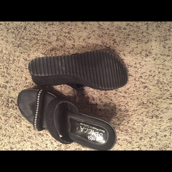 Sandals - Picture 2 of 3