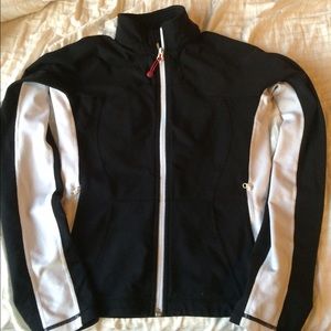 Lululemon jacket 4