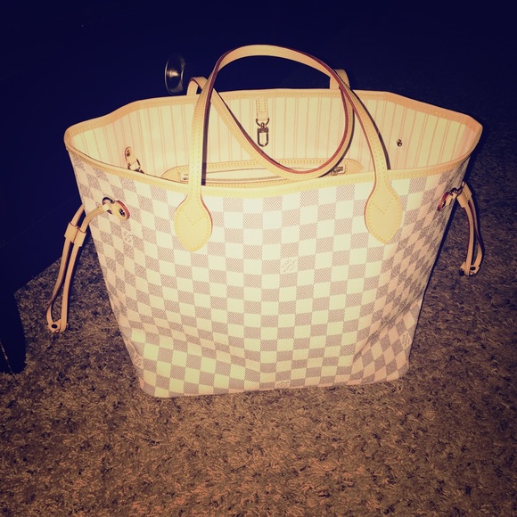 Just sharing Damier Azur - Picture 1 of 1