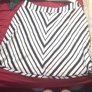 White and navy striped skirt