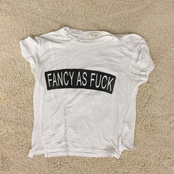 Brandy Melville Top • $18 shipped 🅿️🅿️