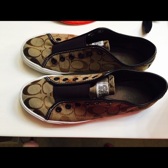 Shoes - Picture 1 of 1