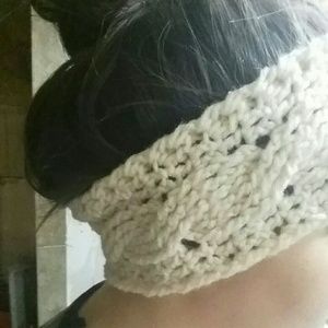 Cable knit headband
