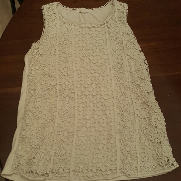 Sleeveless lace top