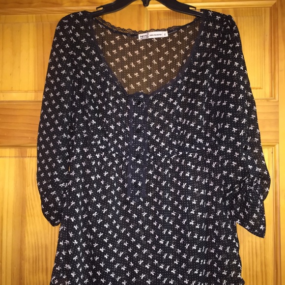 Blouse - Picture 1 of 1