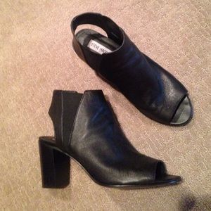 Adorable Steve Madden boots