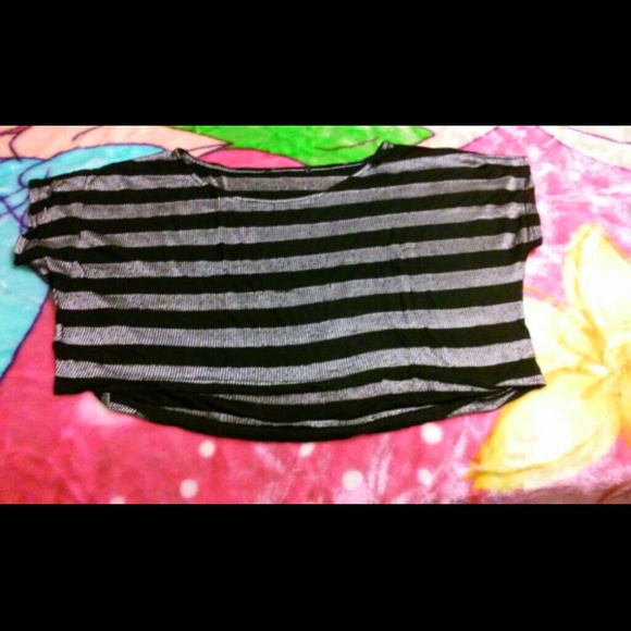 Black and silver stripped crop top.
